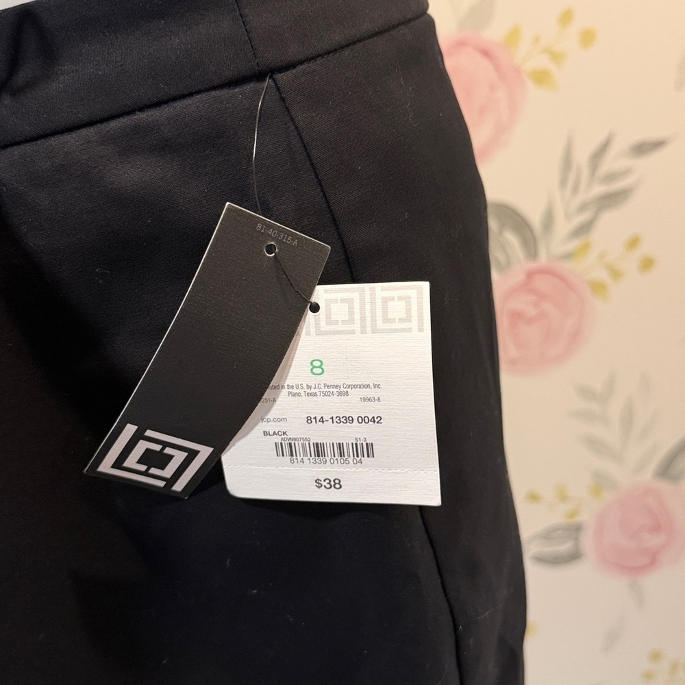 Liz Claiborne, black Pencil Skirt NWT - Picture 5 of 5
